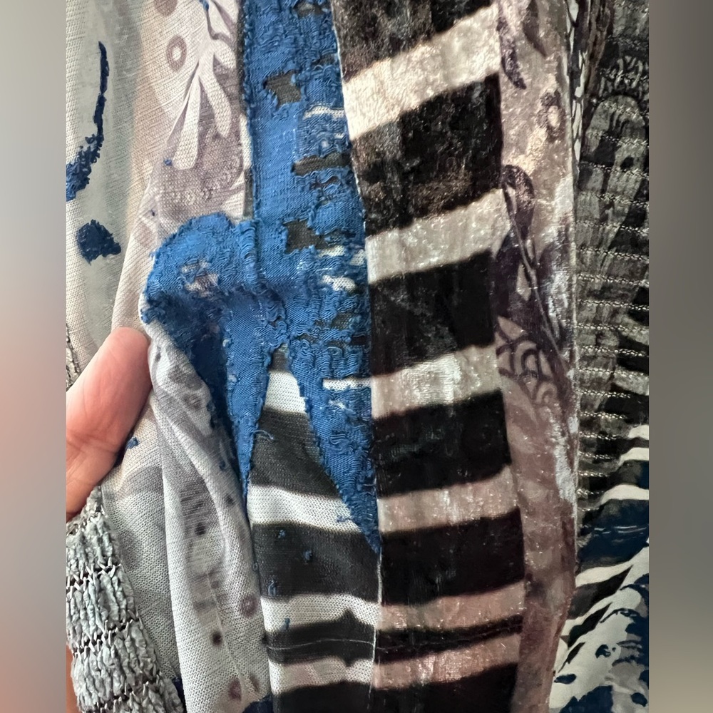 Adore sz M open cascade jacket patchwork print, v… - image 4